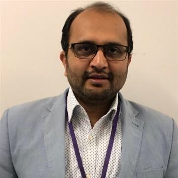 Pratik Shah headshot